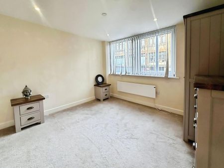 2 bedroom apartment to rent - Photo 3