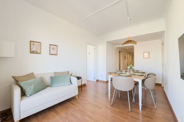 Nice interior room next to Sants train station - Photo 1