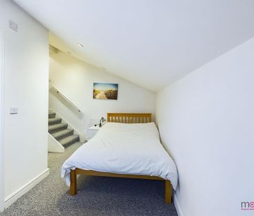 1 bedroom in a house share to rent - Photo 3