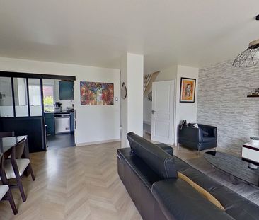 Location Maison 5 pièces 104m² - Photo 2