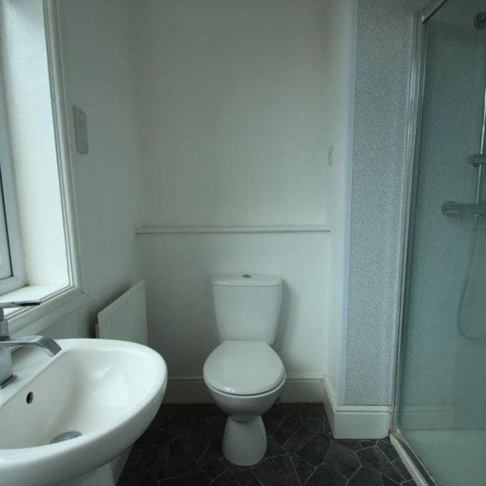3 bedroom apartment to rent - Photo 1