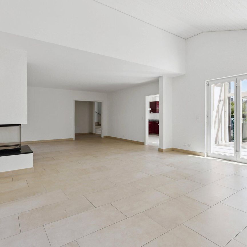 Single family house - Photo 1