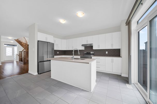 For Lease - 366 Cloyne Crescent, Barrhaven, Ontario - Photo 1