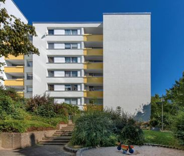 Gemütliche Etagenwohnung mit bester Aussicht in Kreuztal - Photo 1