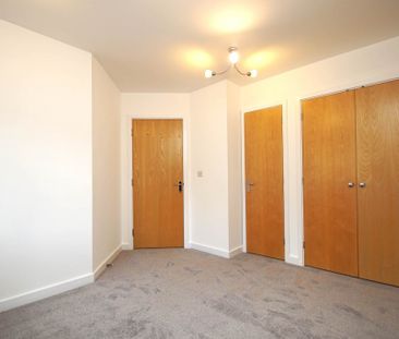2 bed Ground Floor Flat for rent - Photo 5