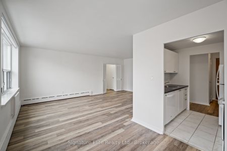 345 Lonsdale Road #504 - Photo 2