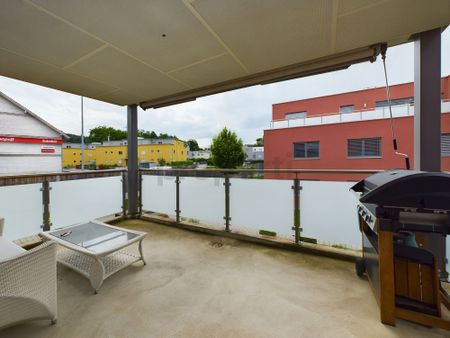 Moderne 3.5-Zimmer Wohnung in Weiach - Photo 4