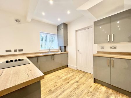 3 bedroom semi-detached house to rent - Photo 5