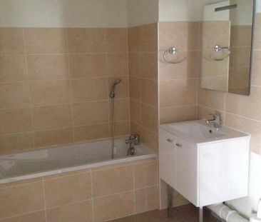 Location Appartement 3 pièces 60m² REIMS 51100 - Photo 3