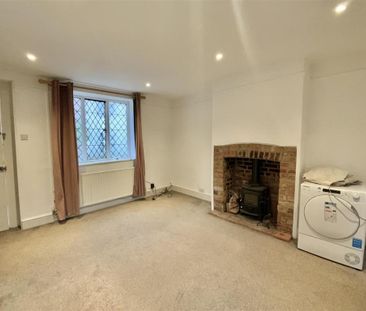 2 bedroom terraced house to rent - Photo 4
