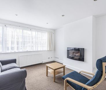 2 bedroom maisonette to rent - Photo 2