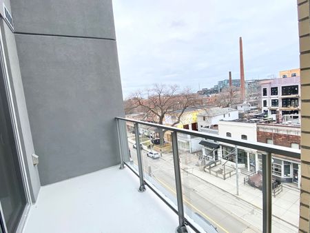 For Lease - 495 Logan Avenue Unit# 401, Toronto, Ontario - Photo 2