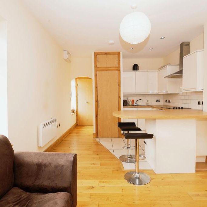 1 bedroom flat to rent - Photo 1