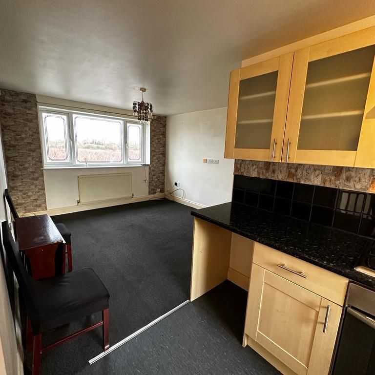 1 bedroom flat to rent - Photo 1