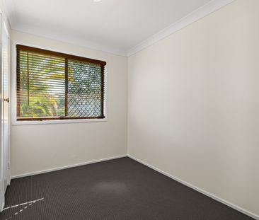 8 Phie St, Loganlea QLD 4131 - House For Rent | Domain - Photo 4