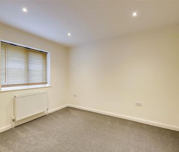 1 bedroom detached bungalow to rent - Photo 2