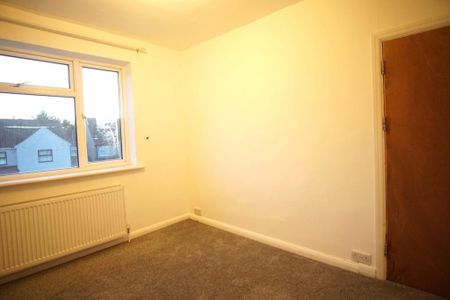 3 bedroom maisonette to rent - Photo 4