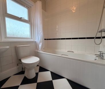 Pinhoe Road, Exeter - Photo 5