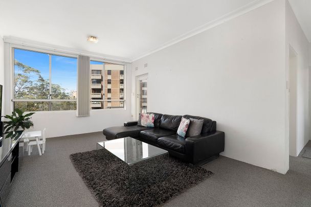 18/49-51 High Street, North Sydney - Photo 1