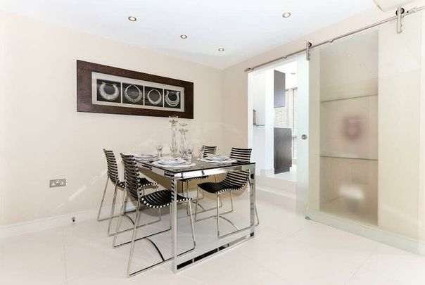 3 Bedroom Apartment To Let - Photo 1