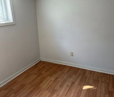 27 Haileybury Drive #Basement - Photo 1