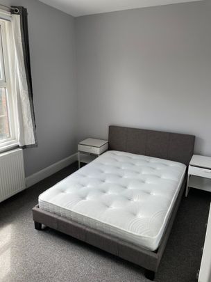 2 Bedroom Flat - Photo 1