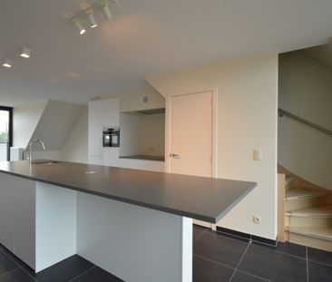 Uniek nieuwbouw duplex appartement in hartje Oostkamp - Photo 5