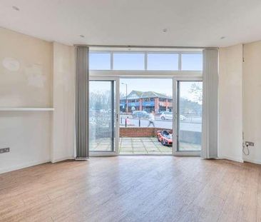 Slough, Berkshire, SL1 - Photo 1