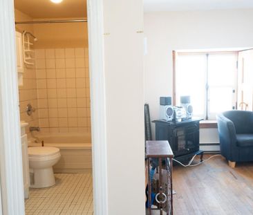 Beau 3 et demi VIEUX-QUEBEC 1150$ DISPO MAINTENANT - Photo 4