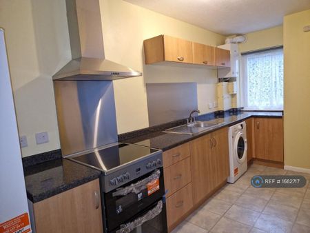1 bedroom flat to rent - Photo 2
