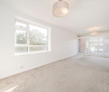 3 bedroom flat to rent - Photo 5