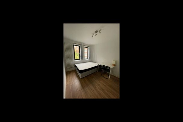 Room in a Shared Flat, London, NW6 - Photo 1
