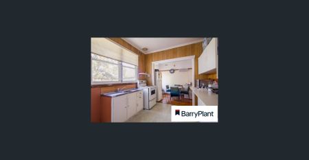 Charming Home Ready to Go! - Photo 4