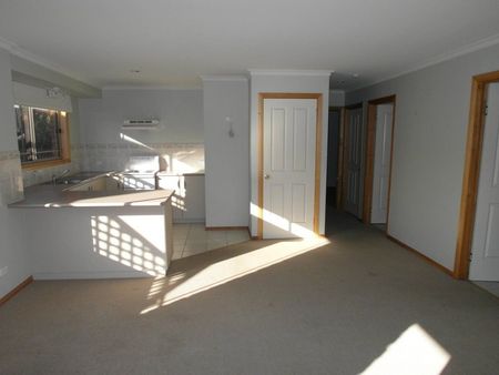 1A Clunie Close LINDISFARNE - Photo 3