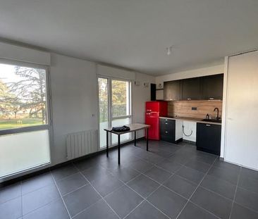 Location Appartement 1 pièce 36m² DECINES CHARPIEU 69150 - Photo 2
