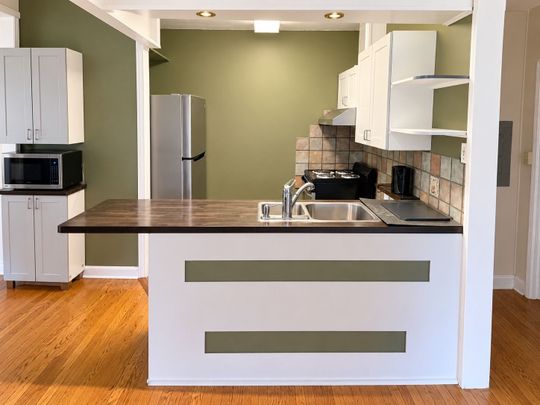 For Lease - 2849 Kingston Road Unit# 2B, Toronto, Ontario - Photo 1