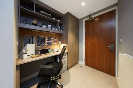 Bronze 2 Bed Apartment - Photo 3