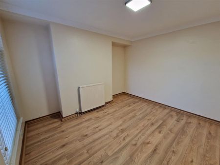 Millwood Street, Manselton, SA5 9JZ, Swansea - Photo 3