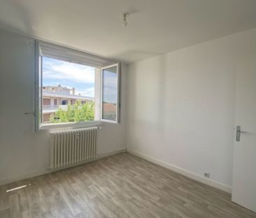 Location Appartement 3 pièces 75m² - Photo 5