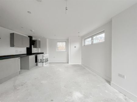 Flat 89. 6 Martin Court, Hastings, TN34 1EF - Photo 5