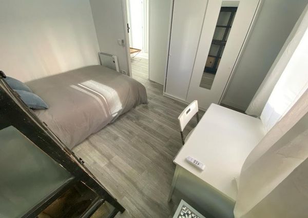 Calle de Concepción de la Oliva, Madrid, Community of Madrid 28021