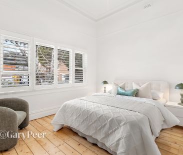 60 Regent St, Elsternwick VIC 3185 - House For Rent | Domain - Photo 2