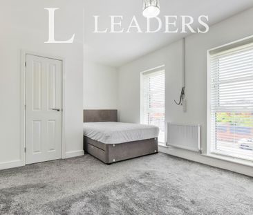 2 bedroom house to rent Naylor Street, Manchester, M40 - Photo 4