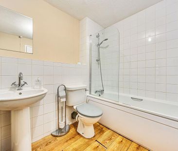 1 bedroom flat to rent - Photo 6