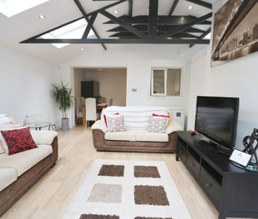 4 Bedroom Home – Medium Let - Photo 4