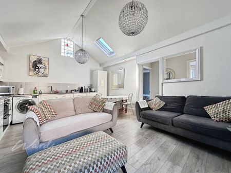 3 bedroom apartment to rent - Photo 4