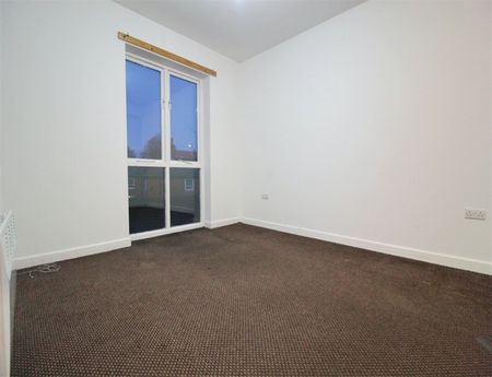 1 Bedroom Apartment To Let - Photo 4