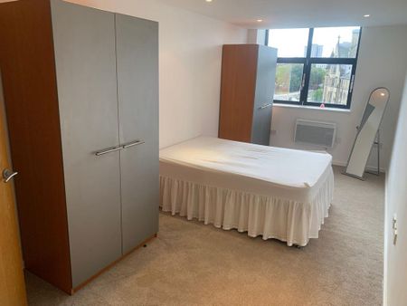 2 bedroom apartment to rent - Photo 3