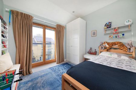 3 bedroom semi-detached house to rent - Photo 5