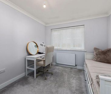 3 bedroom detached bungalow to rent - Photo 5